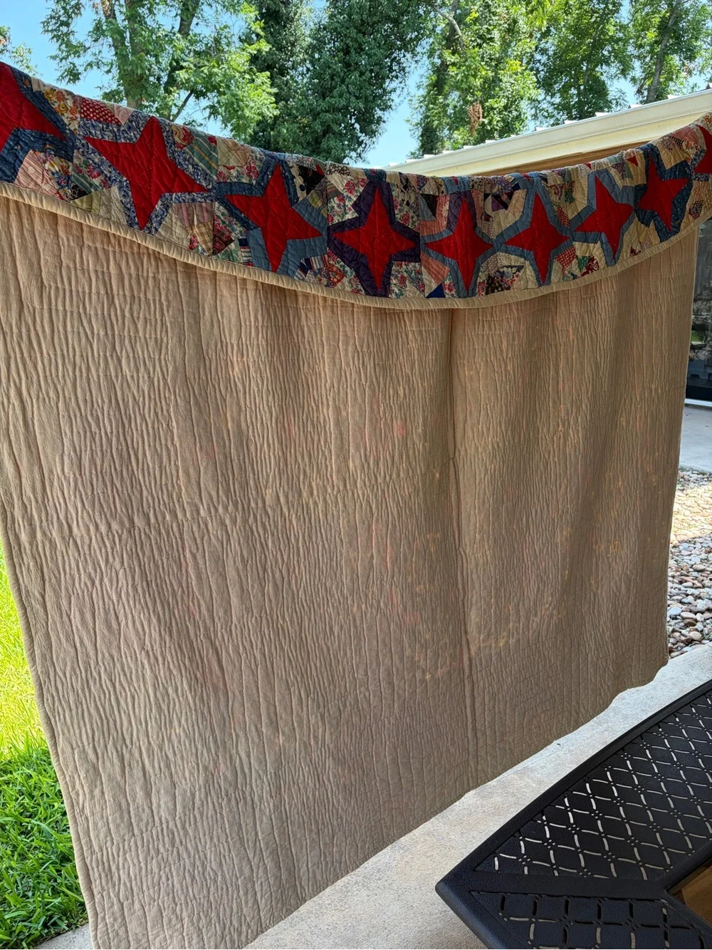 Vintage Spider Web Quilt - 1950s Scrape Quilt - 67 x 72.5”